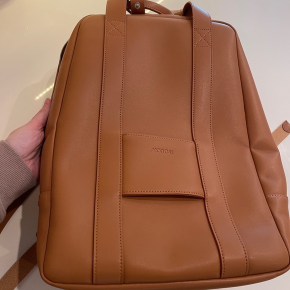 Monos Metro Backpack LIKE NEW - Picture 9 of 9